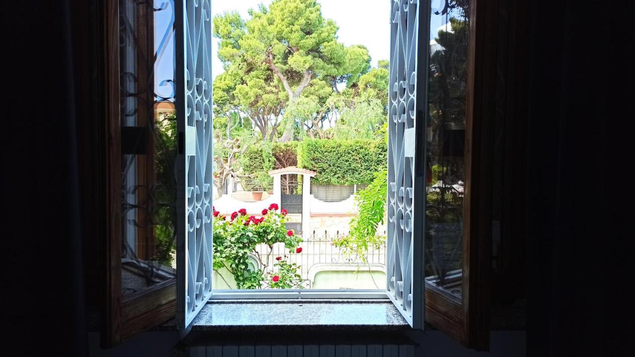Villa Mary Trani Eksteriør billede