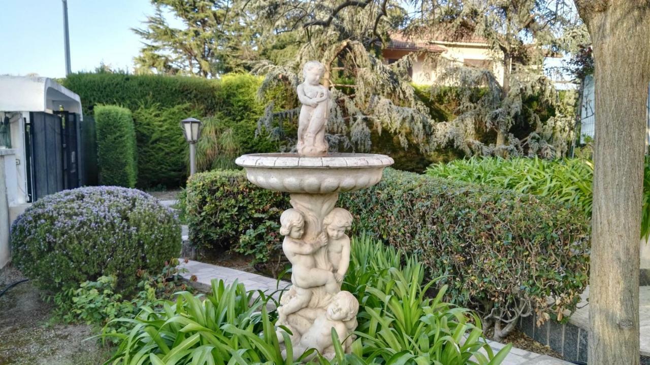 Villa Mary Trani Eksteriør billede